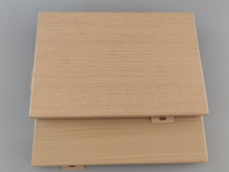 Wood grain transfer printing aluminum veneer